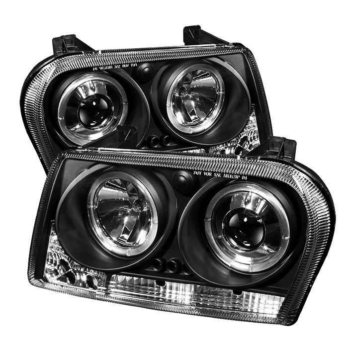 ( Spyder Signature ) Chrysler 300 09-10 Projector Headlights - LED Halo - LED ( Replaceable LEDs ) - Black - High H1 (Included) - Low 9006 (Not Included)