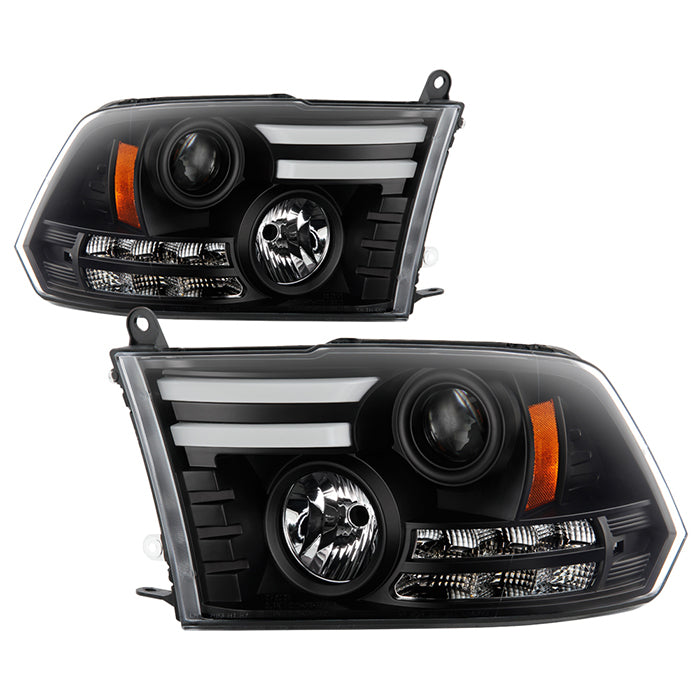 ( Spyder Signature ) Dodge Ram 1500 09-18 / Ram 2500/3500 10-19 Projector Headlights - Halogen Model Only ( Not Compatible With Factory Projector And LED DRL ) - Light Bar DRL - Black - High 9005 (Not Included)- Low H1 (Included)