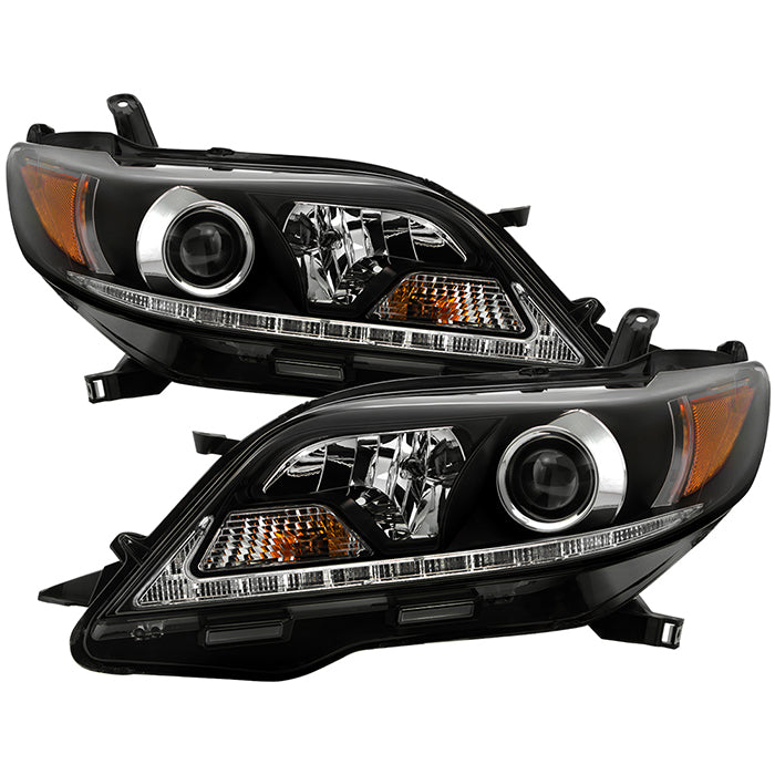 ( Spyder Signature ) Toyota Sienna 11-14 (SE and XE models only) / 15-17 (XLE models only) Projector Headlights - Halogen Model Only ( Not Compatible with Xenon/HID Model ) - DRL LED - Black