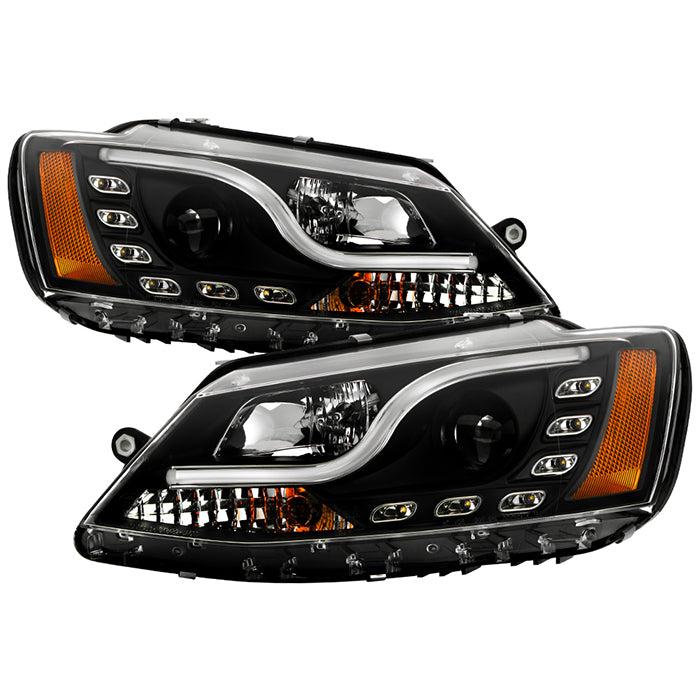 ( Spyder Signature ) Volkswagen Jetta 11-14 Projector Headlights - Halogen Model Only ( Not Compatible With Xenon/HID Model )/Only fits sedan models Light Tube DRL - Black - High H1 (Included) - Low H7 (Included)